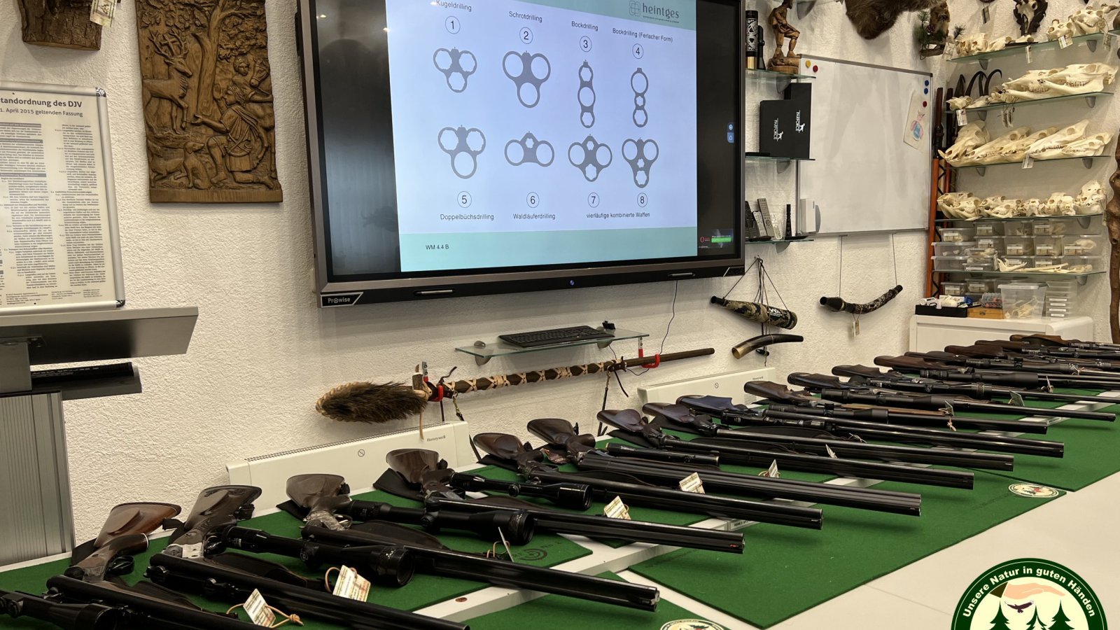 Website Bild Waffen.jpg